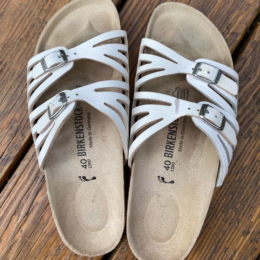 Birkenstock Granada white 40 or 9.5 in excellent preowned condition